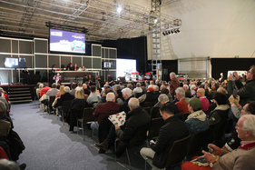 Volles "Haus" - Versteigerung der Oldtimer Galerie in Gstaad am 29. Dezember 2019 Volles "Haus" - Versteigerung der Oldtimer Galerie in Gstaad am 29. Dezember 2019