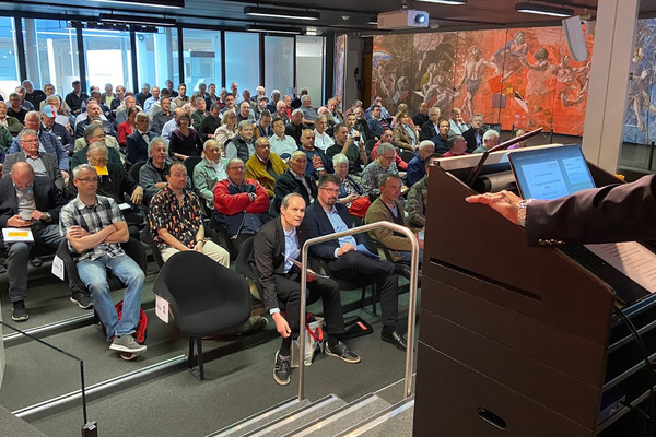 Bild: Volles Haus bei der Delegiertenversammlung des SHVF im April 2022 in Luzern