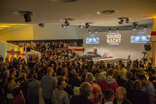 Volles Haus in der "Tonhalle" - Porsche Sound Nacht 2015