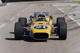 Bild zu Artikel Bonhams mit raren Rennwagen und exotischen Klassikern auf der Laguna Seca Rennstrecke