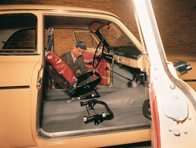 Volvo 122 S (1964) - Einbau des Sitzes, Liegesitze waren bei den meisten Modellen serienmässig