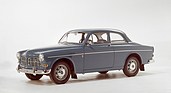 Volvo 122 S (1964) - die bei den ersten Modellen verwendete Zweifarbenlackierung wich schon bald dem Uni-Farbton