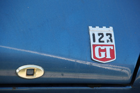 Volvo 123 GT (1967) - das Typenschild auf dem Heck