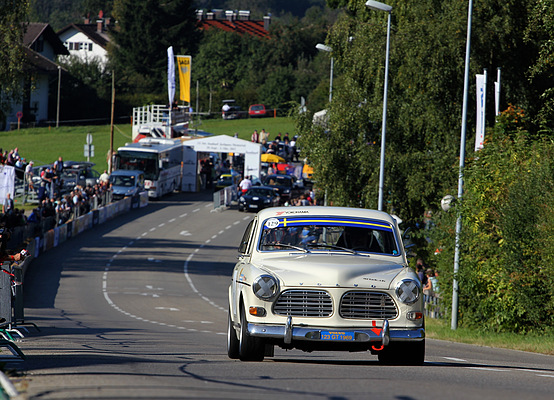 Volvo 123 GT (1969) am Jochpass Memorial 2011 (Start-Nr. 129)