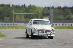 Volvo 123 GT (1972) - Vintage Demo Racing hinter den Hallen - Klassikwelt Bodensee 2023