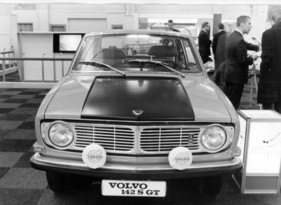 Volvo 142 S (1970) - nun mit Overdrive ausgerüstet und leistungsfähiger - Genfer Autosalon 1970