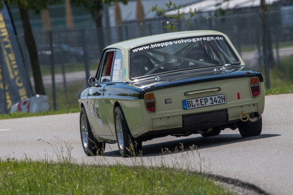 Volvo 142SVon Edgar und Daniel Blepp - ursprünglich von Scuderia Filipinetti aufgebaut - Motorworld Classics Bodensee 2018