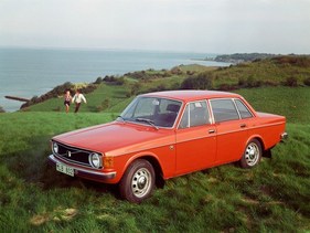 Volvo 144 (1970) - beautiful color for the Volvo