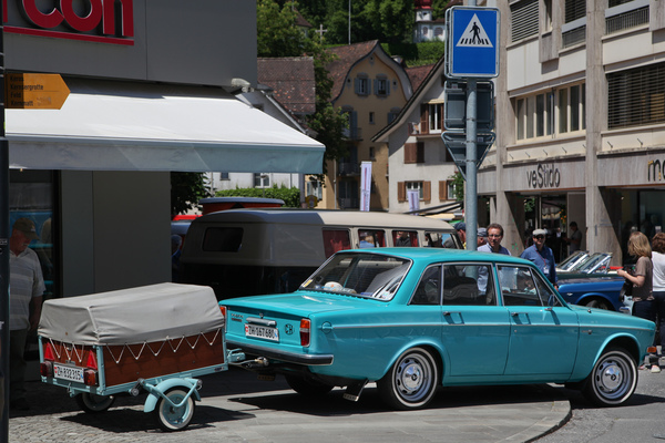 Image: Volvo 144 De Luxe (1971) - with matching trailer - Oldtimer in Obwalden (O-iO) 2019