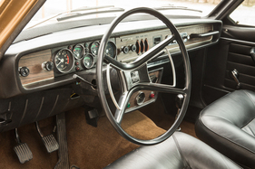 Volvo 144 GL (1972) – Das Schmetterlingslenkrad stammt vom Amazon