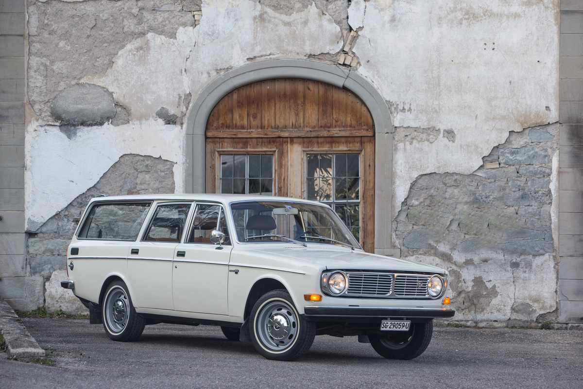 Volvo 145 (1972) - man sieht ihm die Abstammung von der Limousine gut an