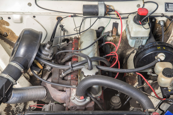 Volvo 145 (1972) - robuster Motorenbau