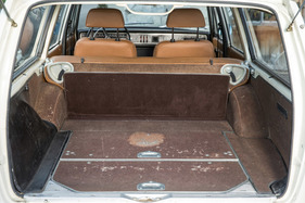 Volvo 145 (1972) - viel Platz für Gepäck und im Notfall sieben Sitze