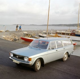 Volvo 145 (1973) - für die Fahrt zum Segelboot