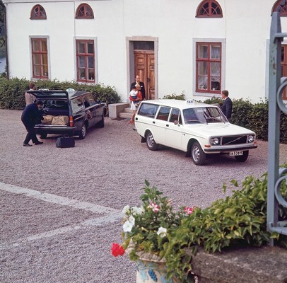 Bild: Volvo 145 Taxi-Version (1970) - Geräumiger Raum für Insassen und Gepäck ist seit jeher eines der Markenzeichen.