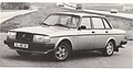 Volvo 240 2-Liter  - 101  PS (DIN) 1 Vergaser (© Archiv Automobil Revue)