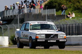Volvo 240 Turbo (1986) - bei der Präsentation ehemaliger DTM-Fahrzeuge am AvD Oldtimer Grand Prix 2012