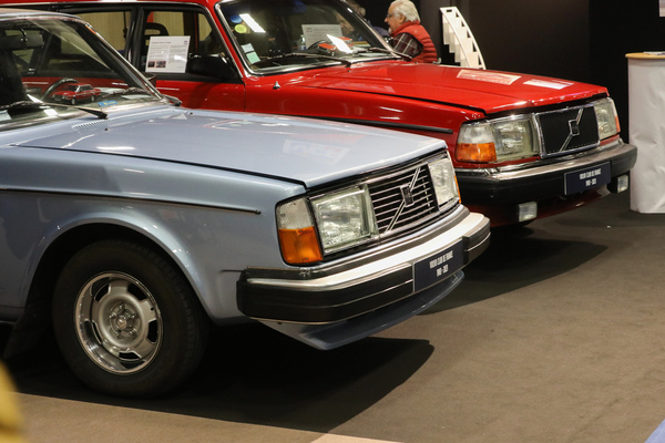 Volvo 244 GLE (1980) – auf dem Clubstand – Rétromobile Paris 2025