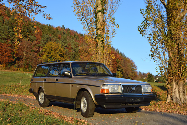 Volvo 245 Classic Diesel (1992) - angeboten an der Versteigerung der Oldtimer Galerie in Toffen am 28. November 2015