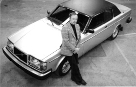 Volvo 262 C (1977) - der Designer Jan Wilsgaard vor seinem Werk