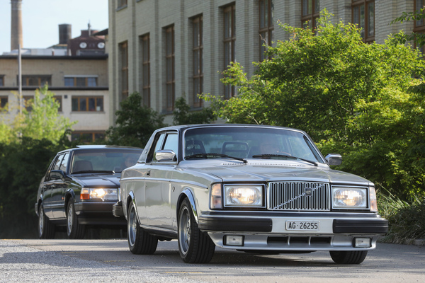 Image: Volvo 262 C (1980) with wheel and tire combination in modern format - Older Classics May 2024