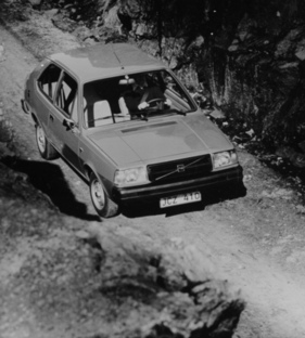 Volvo 343 (1976) – Motorbremsung am Gefälle (1976)
