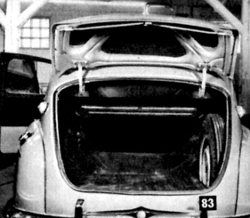 Volvo 444 (1955) - Ein großer Kofferraum Volvo 444 (1955) - Ein großer Kofferraum