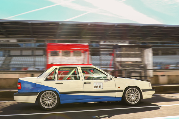 Volvo 850 (1993) beim 8. Lauf der VLN 2018 (50. ADAC Barbarossapreis)