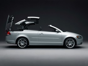 Volvo C70 (2005) - Nachfolger des ersten C70, aber mit versenkbarem Blechdach im Stil der Zeit