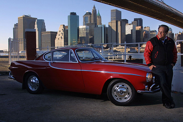 Image: Volvo P 1800 (1966) - Irv Gordon and his long-lived coupé