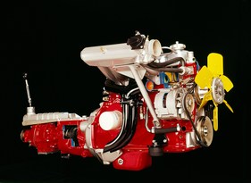Volvo P 1800 ES (1972) - der Vierzylindermotor mit Einspritzung leistete 125 SAE-PS in der europäischen Version, Amerikaner mussten mit ein paar Pferdestärken weniger auskommen