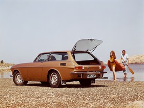 Volvo P 1800 ES (1972) - schwedische Strandszene