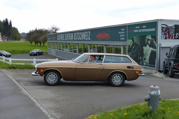 Volvo P 1800 ES (1973) - as lot 04 at the auction of the Oldtimer Gallery at the Dolder Grand Hotel on June 17, 2017