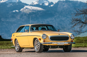 Volvo P 1800 ES (1973) - hohe Gürtellinie und eine Front wie bei einem Fünfzigerjahre-Ferrari