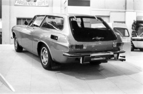 Volvo P 1800 ES am Genfer Automobilsalon 1972 - neue Kombivariante mit grosszügig verglastem Heck
