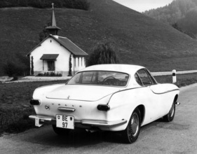 Volvo P 1800 S (1962) - die Prototypen hatten die Auspuffrohre noch anders geführt