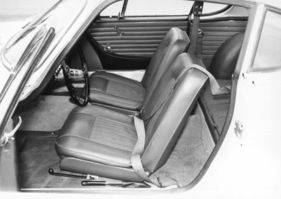 Volvo P 1800 S (1962) - viel Platz für Fahrer und Beifahrer