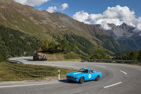 Volvo P1800 Cyan (Restomod, 2021) - mit über 400 modernen PS am Bergrennen Bernina Gran Turismo 2021