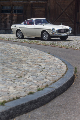 Volvo P1800 E (1970) - bereit für einen "Heiligen"