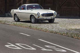 Volvo P1800 E (1970) - wenn man nicht Bescheid wüsste, käme man kaum darauf, dass dies ein Volvo ist