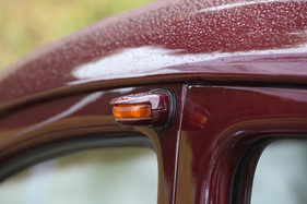 Volvo PV 444 (1952) - Blinker in der B-Säule - Albisgütli Classics - Cars & Bikes August 2021 (1952)