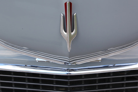 Volvo PV 444 (1956) - Motorhaube mit Kühlerfigur