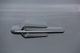 Volvo PV 444 (1956) - seitliche Verzierung