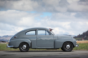 Volvo PV 444 (1956) - wegen dem rundlichen Heck nennt man ihn "Buckel-Volvo"