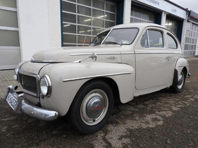 Volvo PV 444 (1957) - 6. Preis bei der 27. Oldtimerspendenaktion der Lebenshilfe Gießen e.V. 2021 Volvo PV 444 (1957) - 6. Preis bei der 27. Oldtimerspendenaktion der Lebenshilfe Gießen e.V. 2021