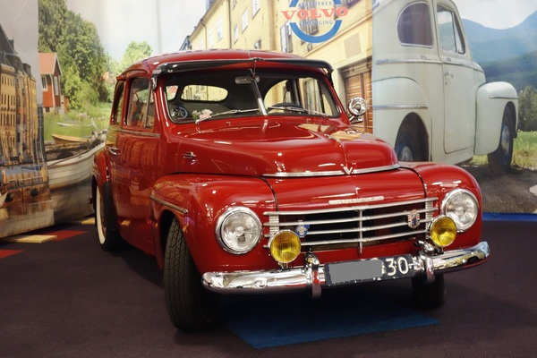 Volvo PV 444 (1958) - der Buckel-Volvo auf dem Clubstand - InterClassics Maastricht 2018