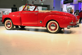 Volvo PV 445 Valbo (1953) - nur ungefähr zehn Mal durch die Karosseriefarbrik Valbu gebaut (Techno Classica 2013)
