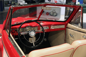Volvo PV 445 Valbo (1953) - nur ungefähr zehn Mal durch die Karosseriefarbrik Valbu gebaut (Techno Classica 2013)