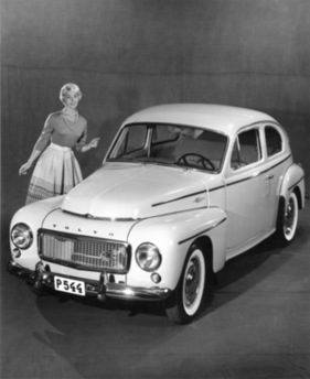 Volvo PV 544 (1959) - die durchgehende Frontscheibe enttarnt ihn als Nachfolger des PV 444