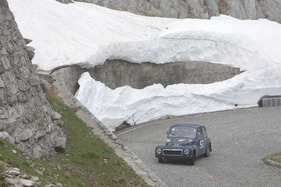 Volvo Saloon (1968) - an der Rallye Peking-Paris 2013 - Sonderprüfung Tremola Tag 31